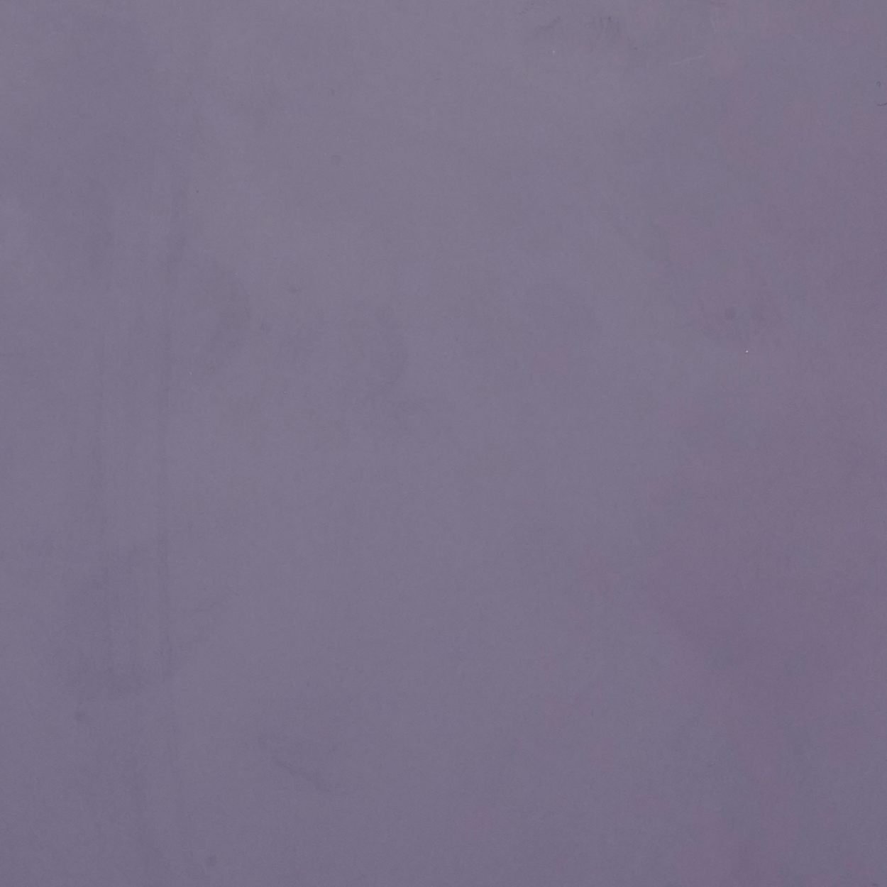 PL-160 Lavender Haze laminate with glossy violet finish by Plyneer.